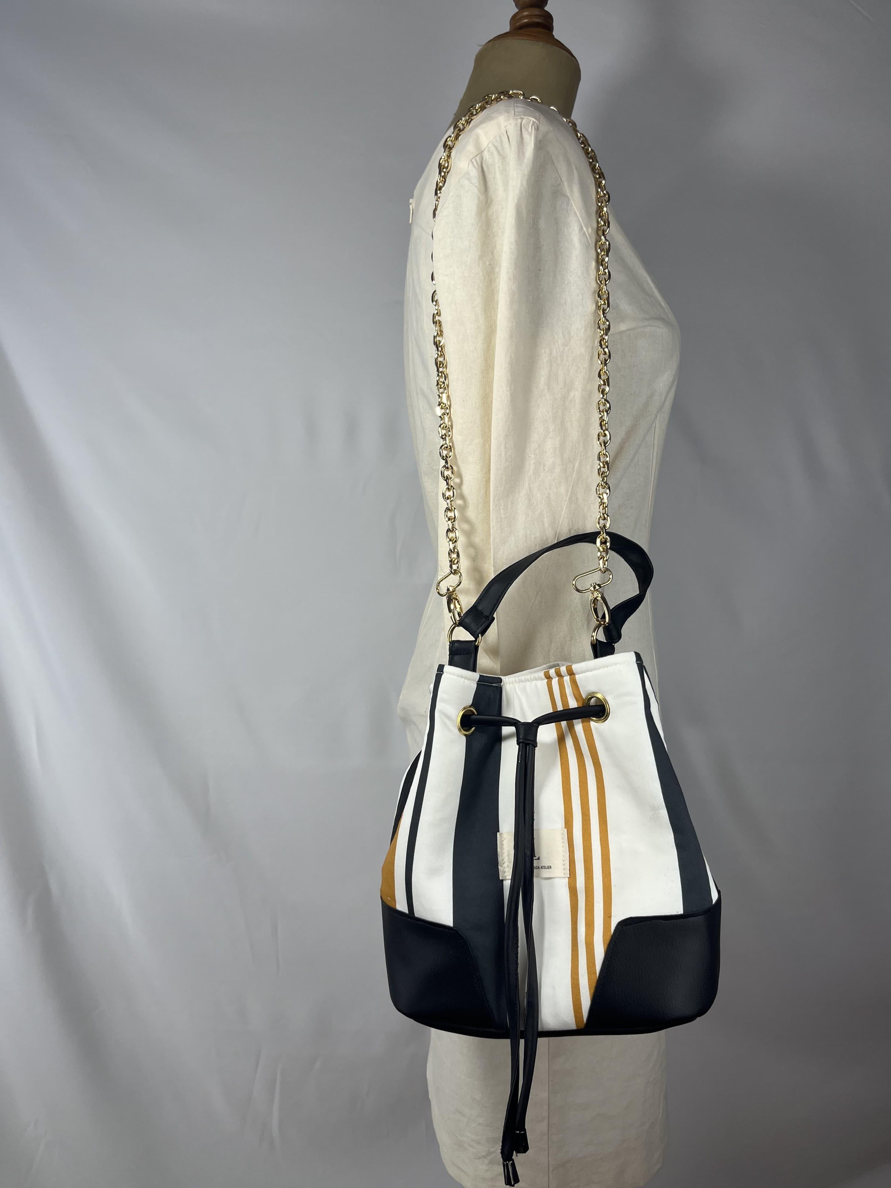 Madison — bolso negro y mostaza y blanco artesanal de Lucía Lacunza · vista 3
