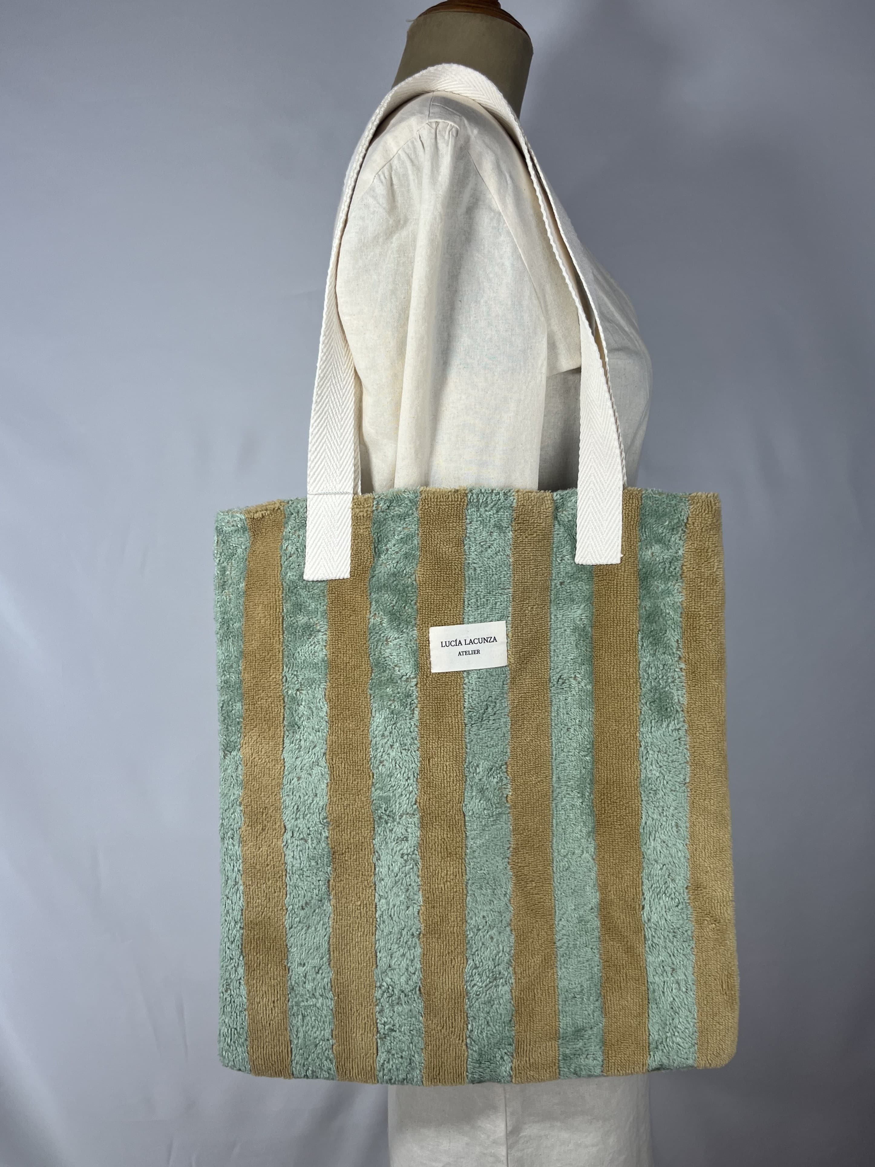 Duna — bolso verde y amarillo y crudo artesanal de Lucía Lacunza