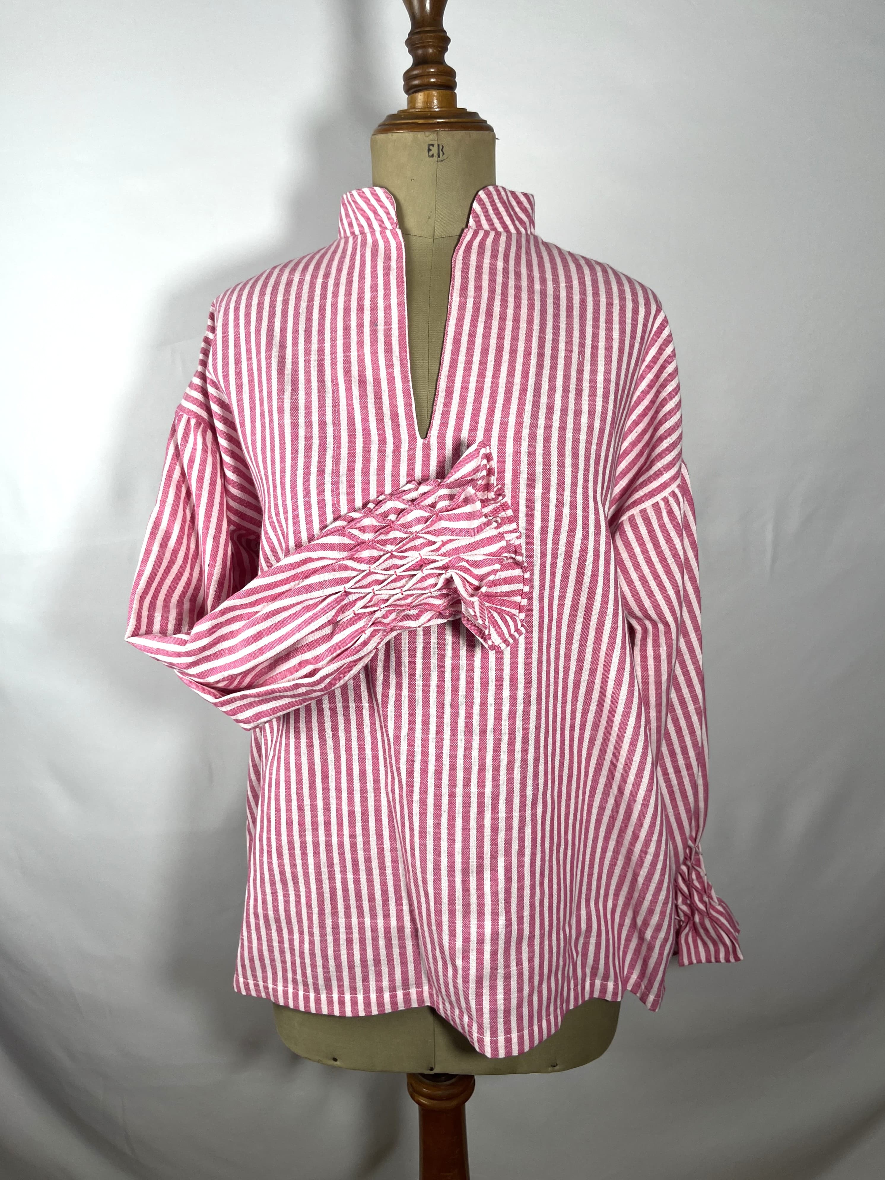 Verbena — blusa rosa y blanco artesanal de Lucía Lacunza