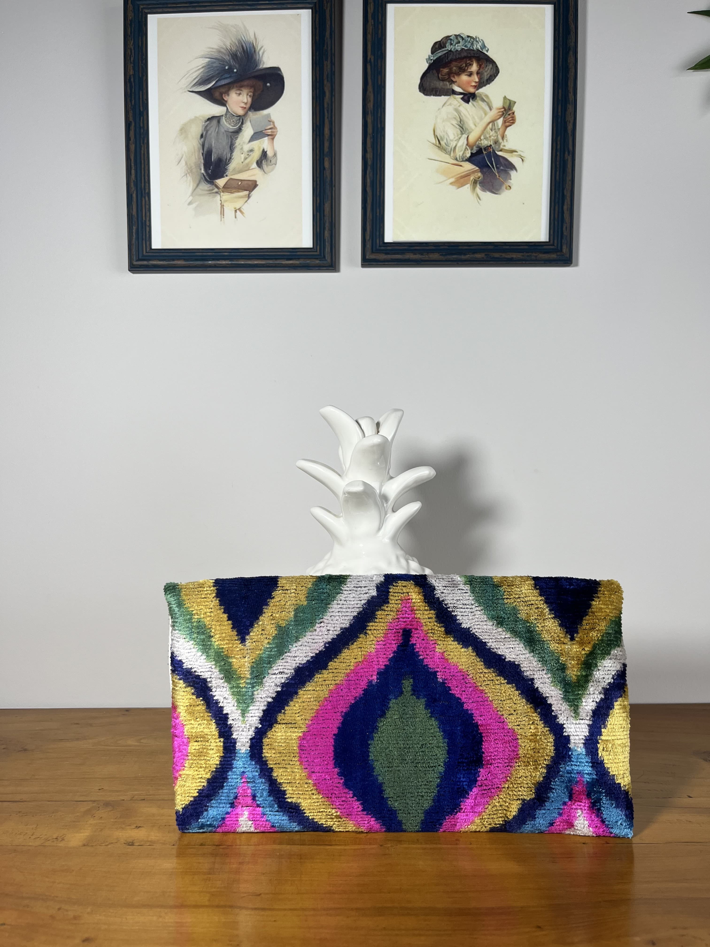 Ipanema — cartera azul y verde y amarillo y blanco y rosa artesanal de Lucía Lacunza · vista 4