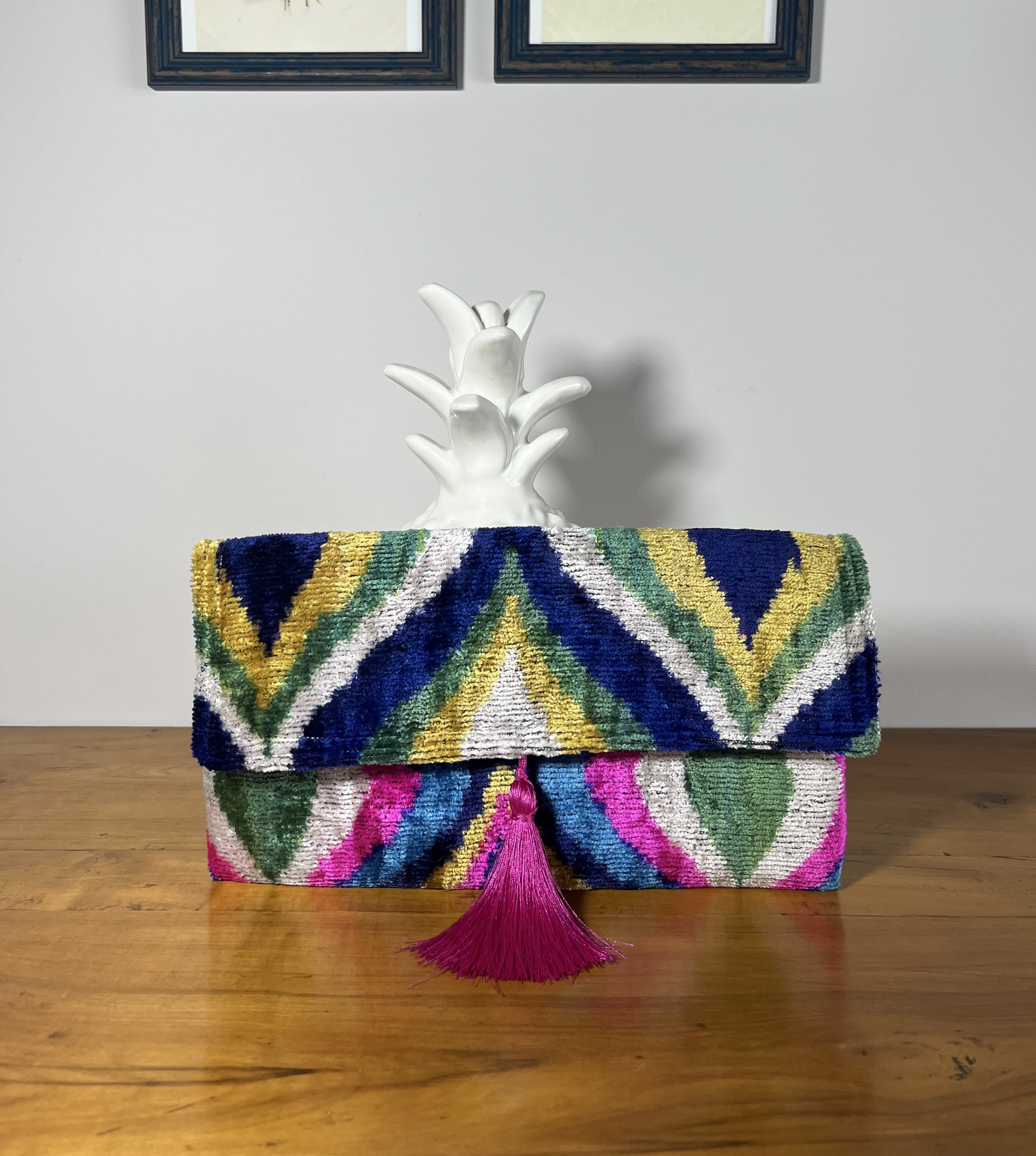 Ipanema — cartera azul y verde y amarillo y blanco y rosa artesanal de Lucía Lacunza · vista 5