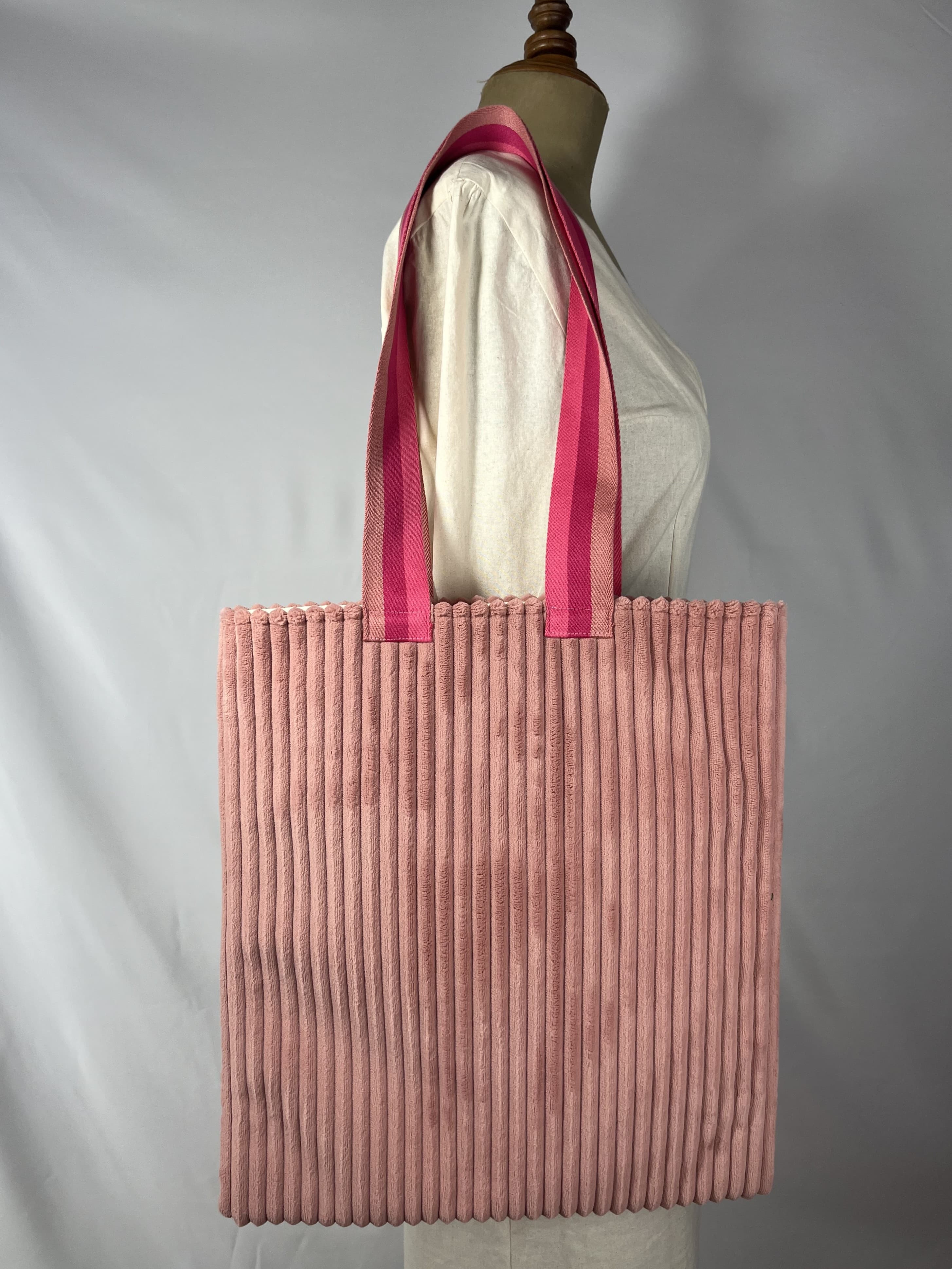 Rosewood — bolso rosa y blanco y beige artesanal de Lucía Lacunza · vista 2