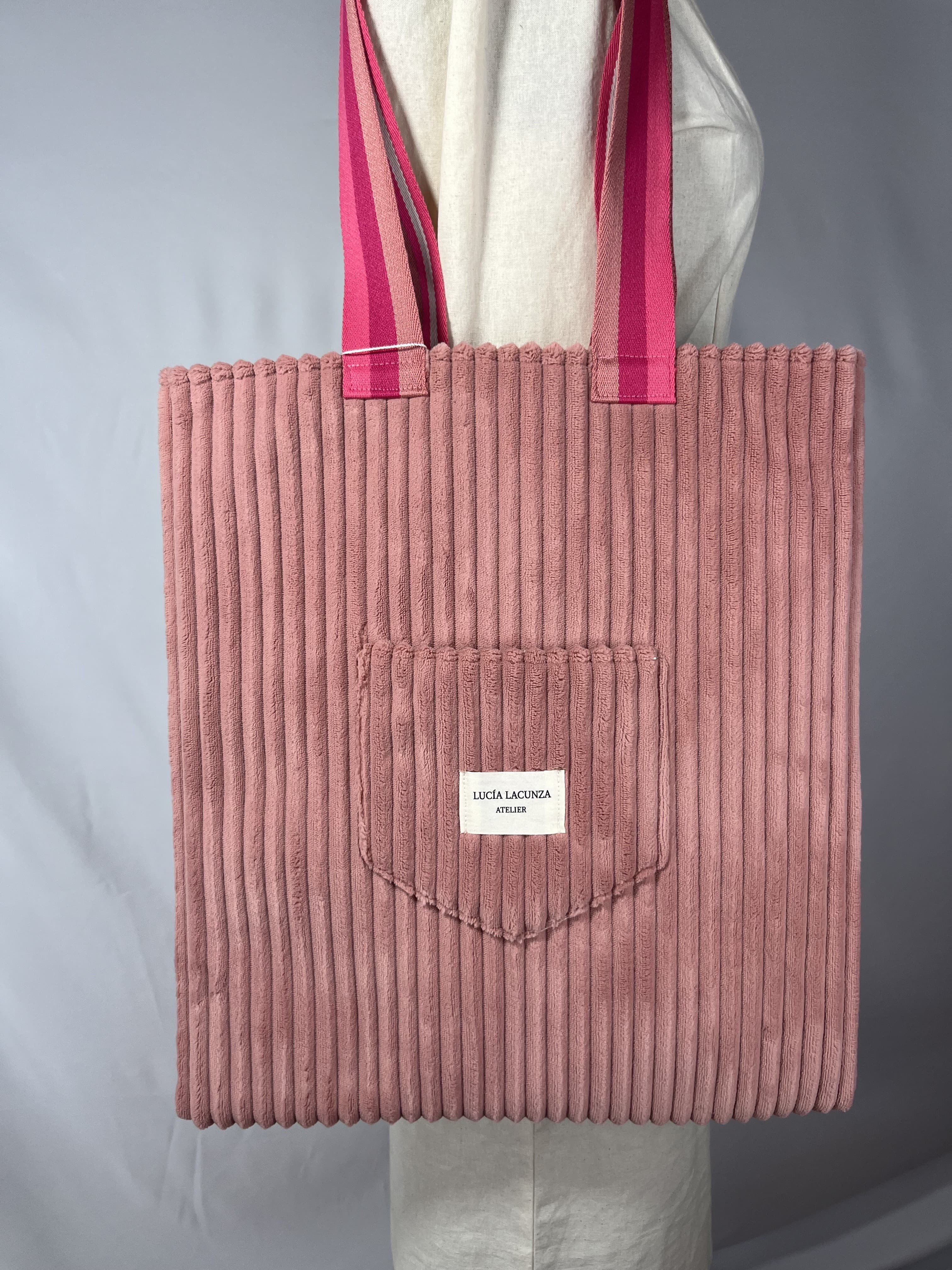 Rosewood — bolso rosa y blanco y beige artesanal de Lucía Lacunza · vista 3