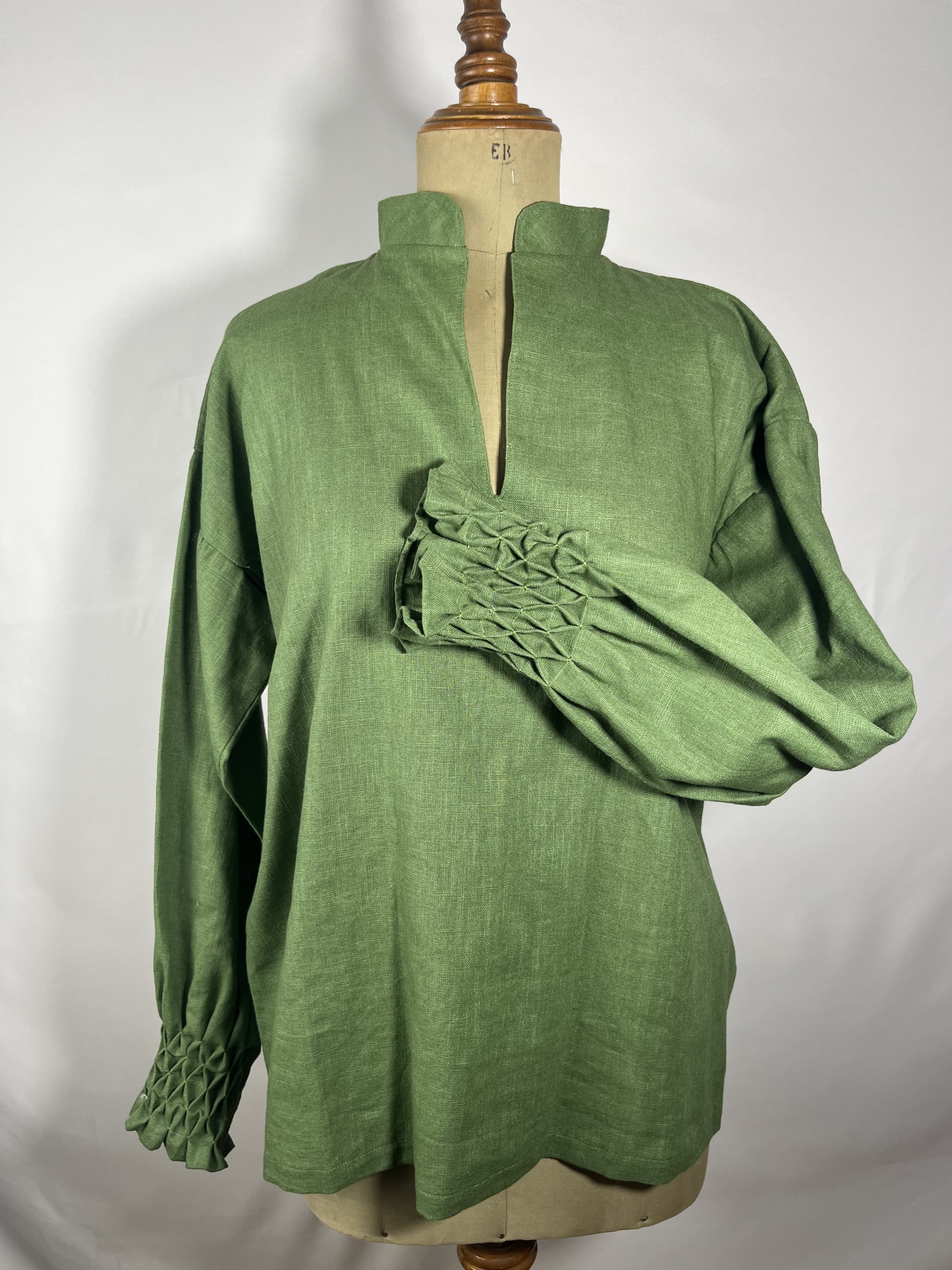 Litoral — blusa verde artesanal de Lucía Lacunza