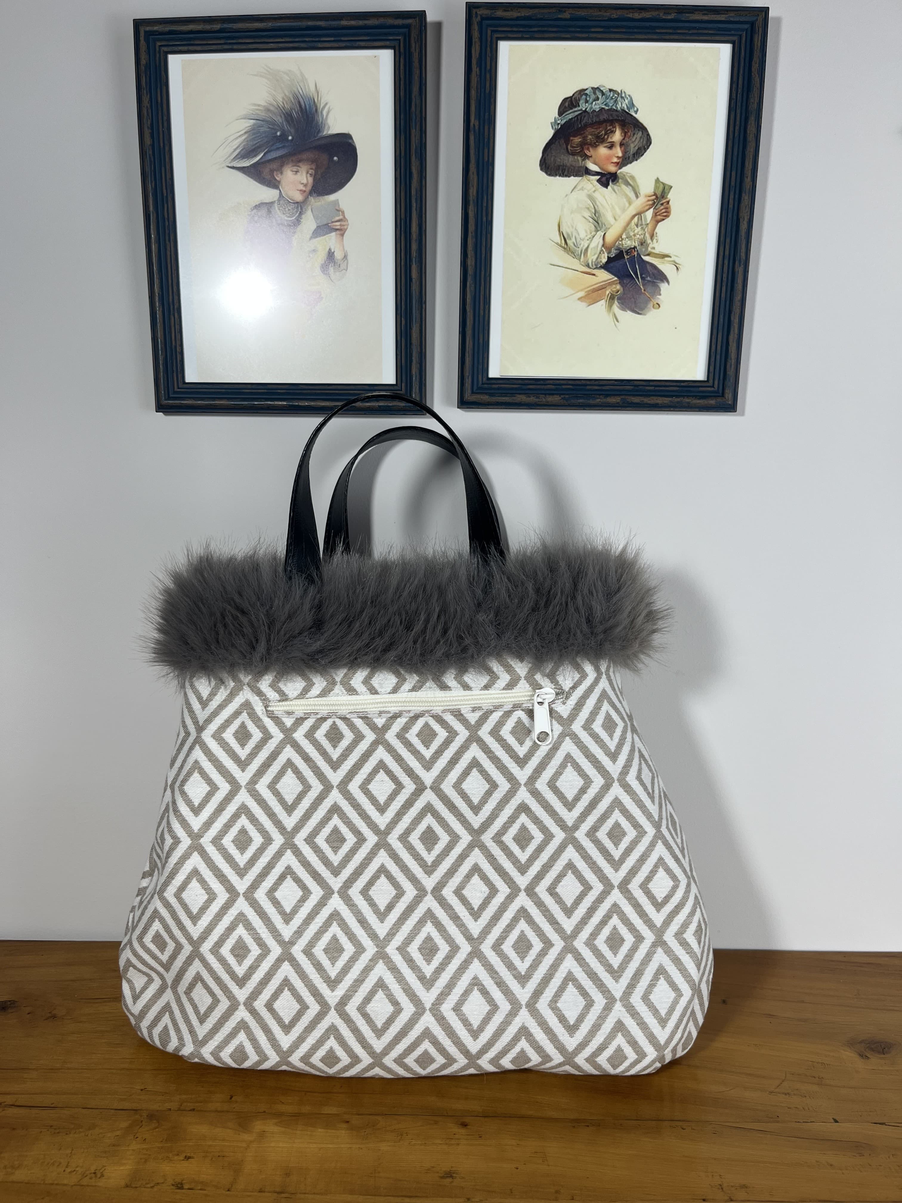 Selene — bolso beige y gris y negro y blanco artesanal de Lucía Lacunza · vista 2