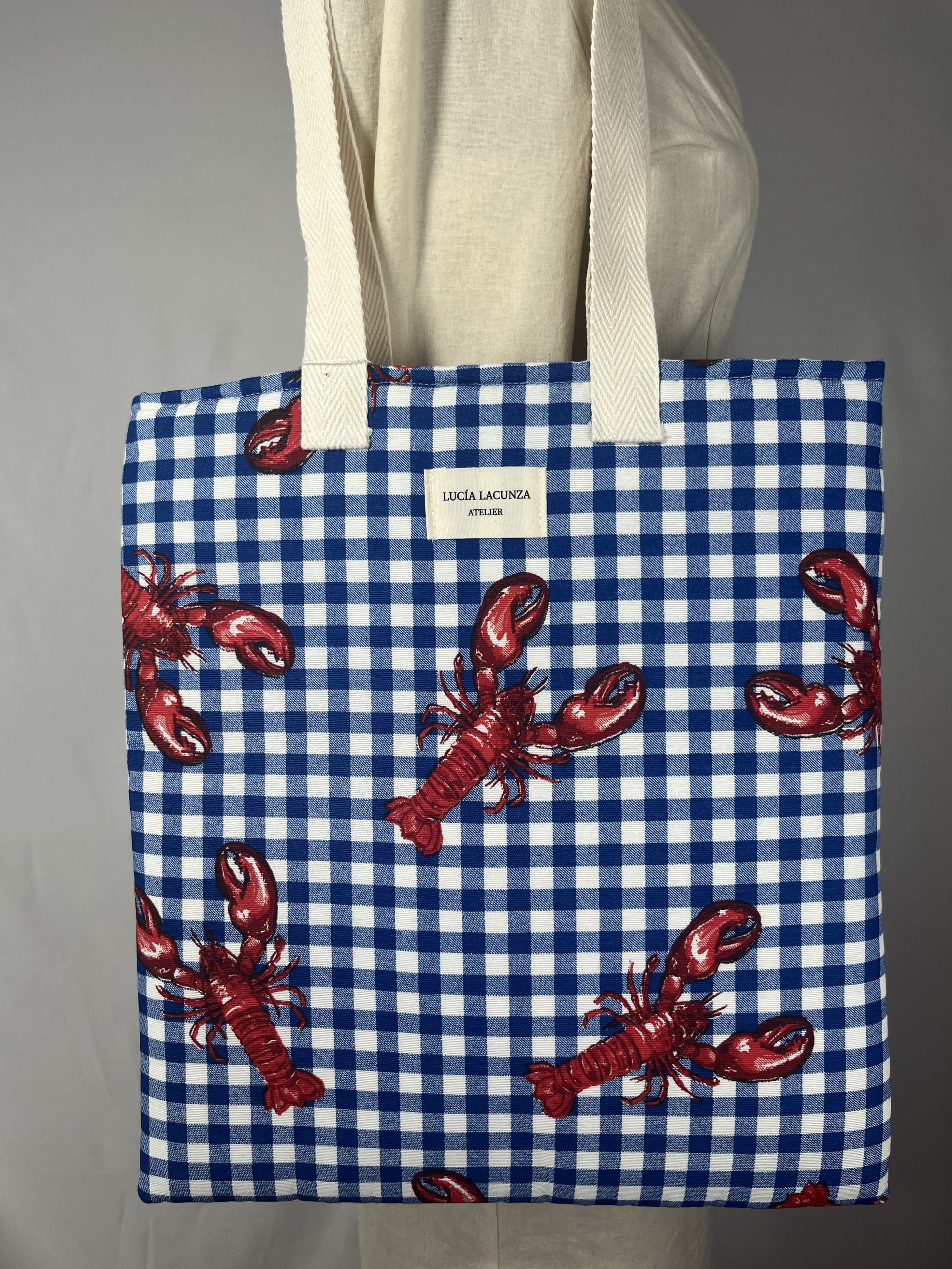 Capri — bolso azul y rojo y blanco artesanal de Lucía Lacunza · vista 3