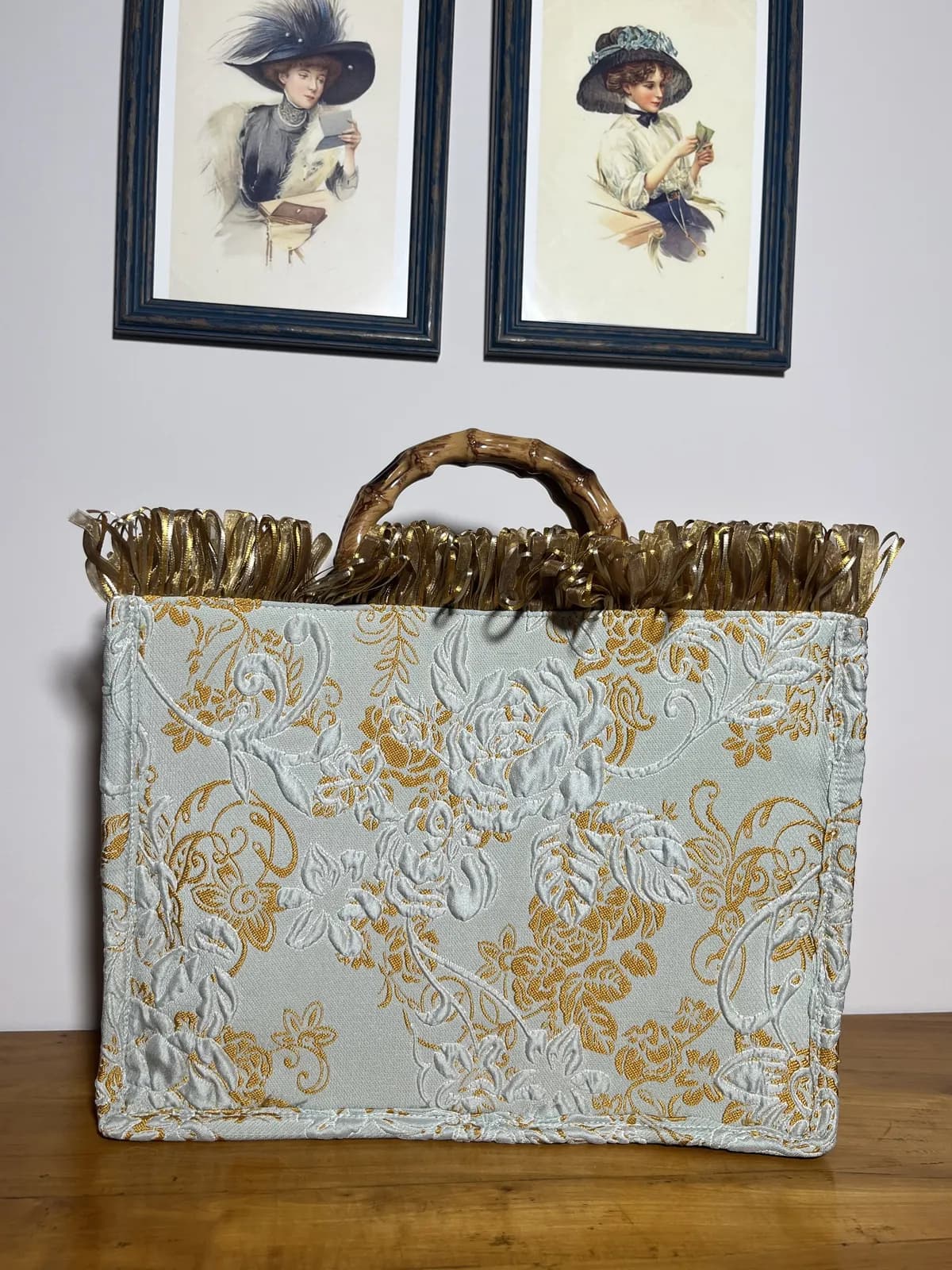 Golden Berry — bolso marrón y azul claro y dorado artesanal de Lucía Lacunza · vista 2