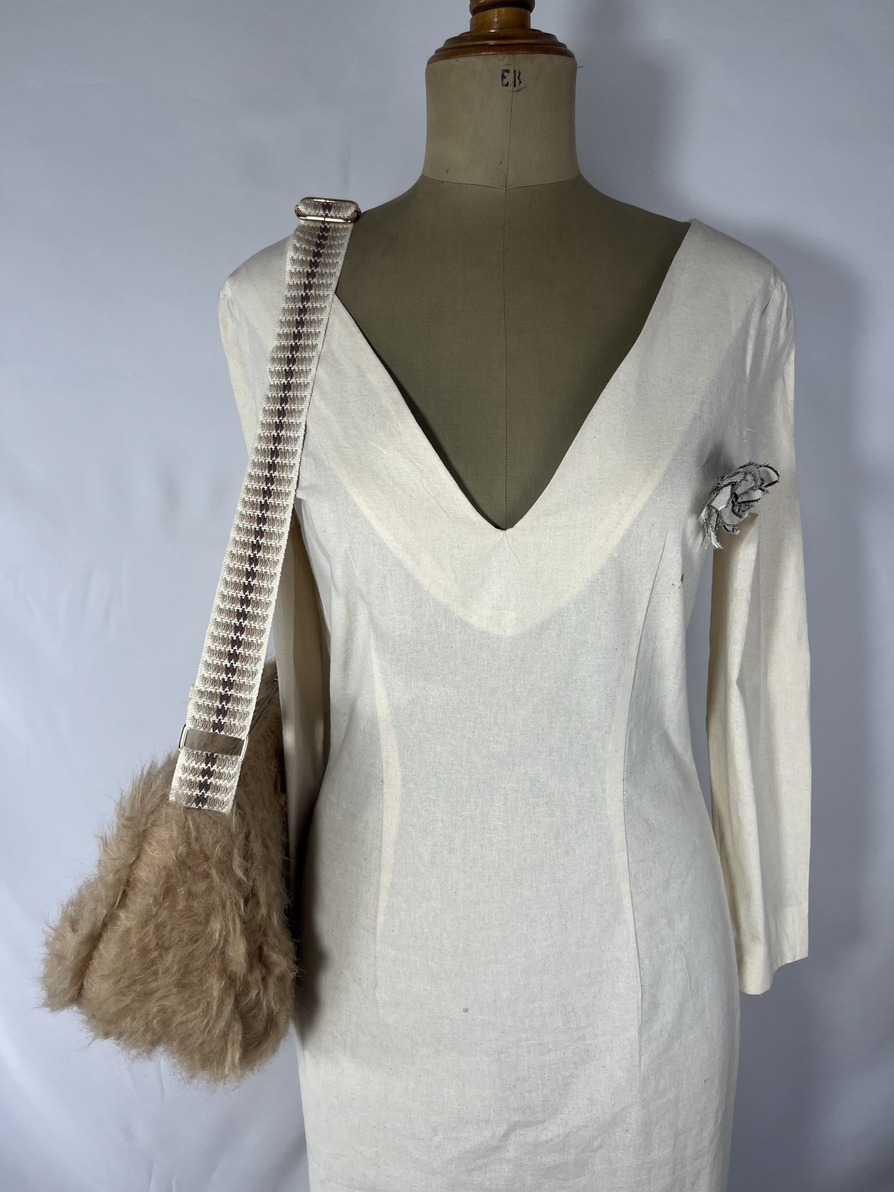 Nube Taupe — bolso marrón artesanal de Lucía Lacunza · vista 4