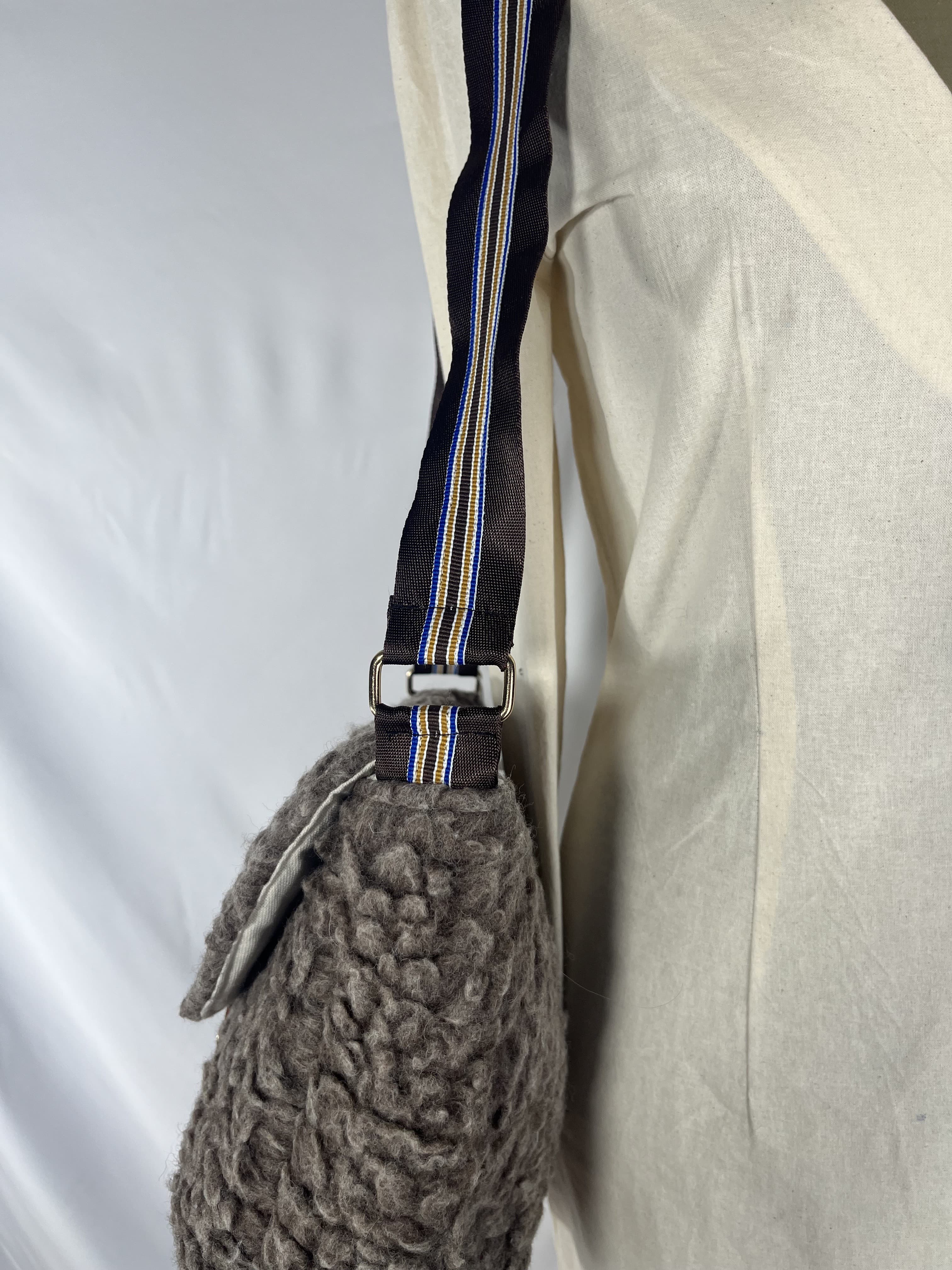 Luma — bolso marrón artesanal de Lucía Lacunza · vista 3