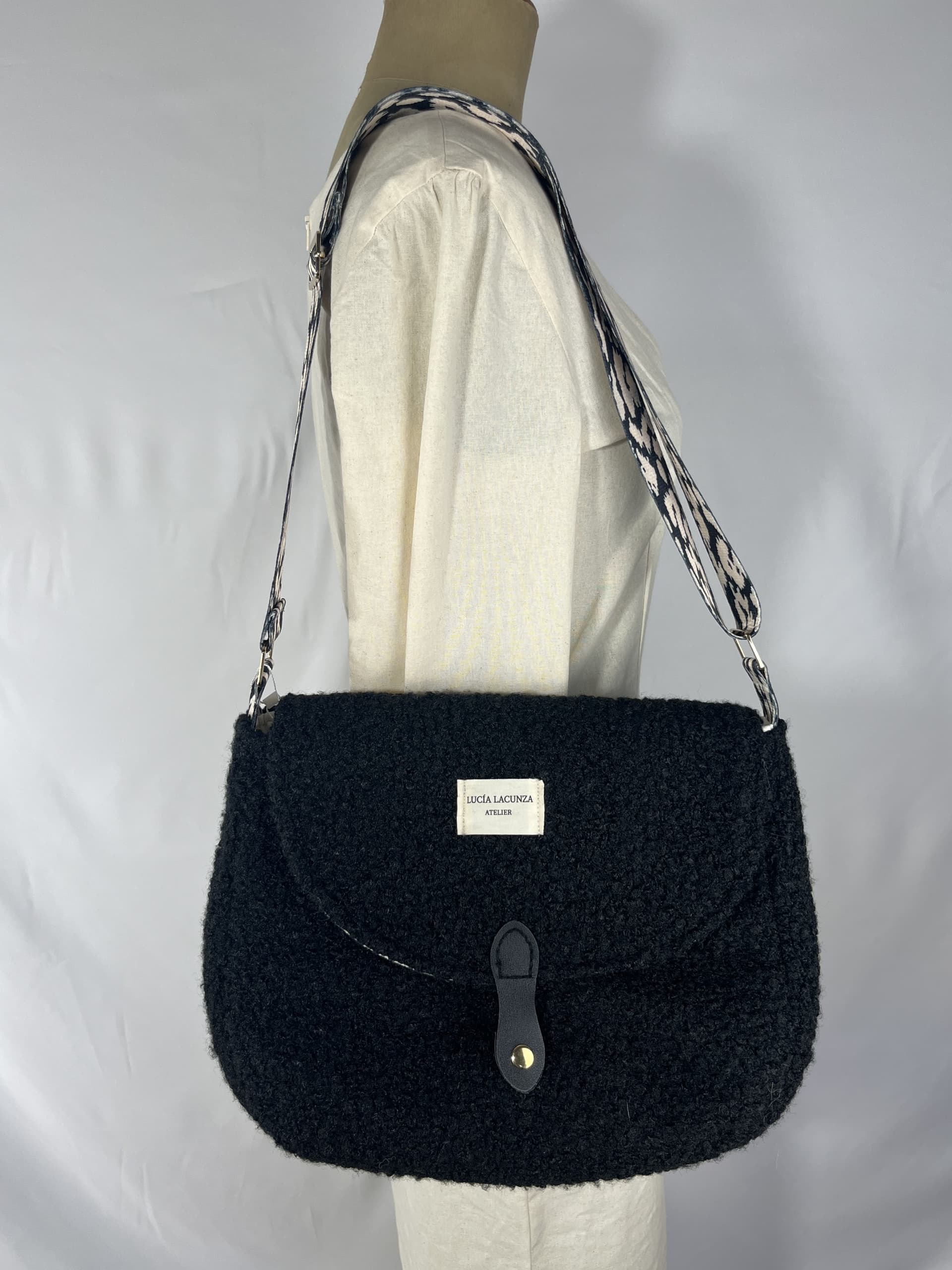 Sombra — bolso artesanal de Lucía Lacunza