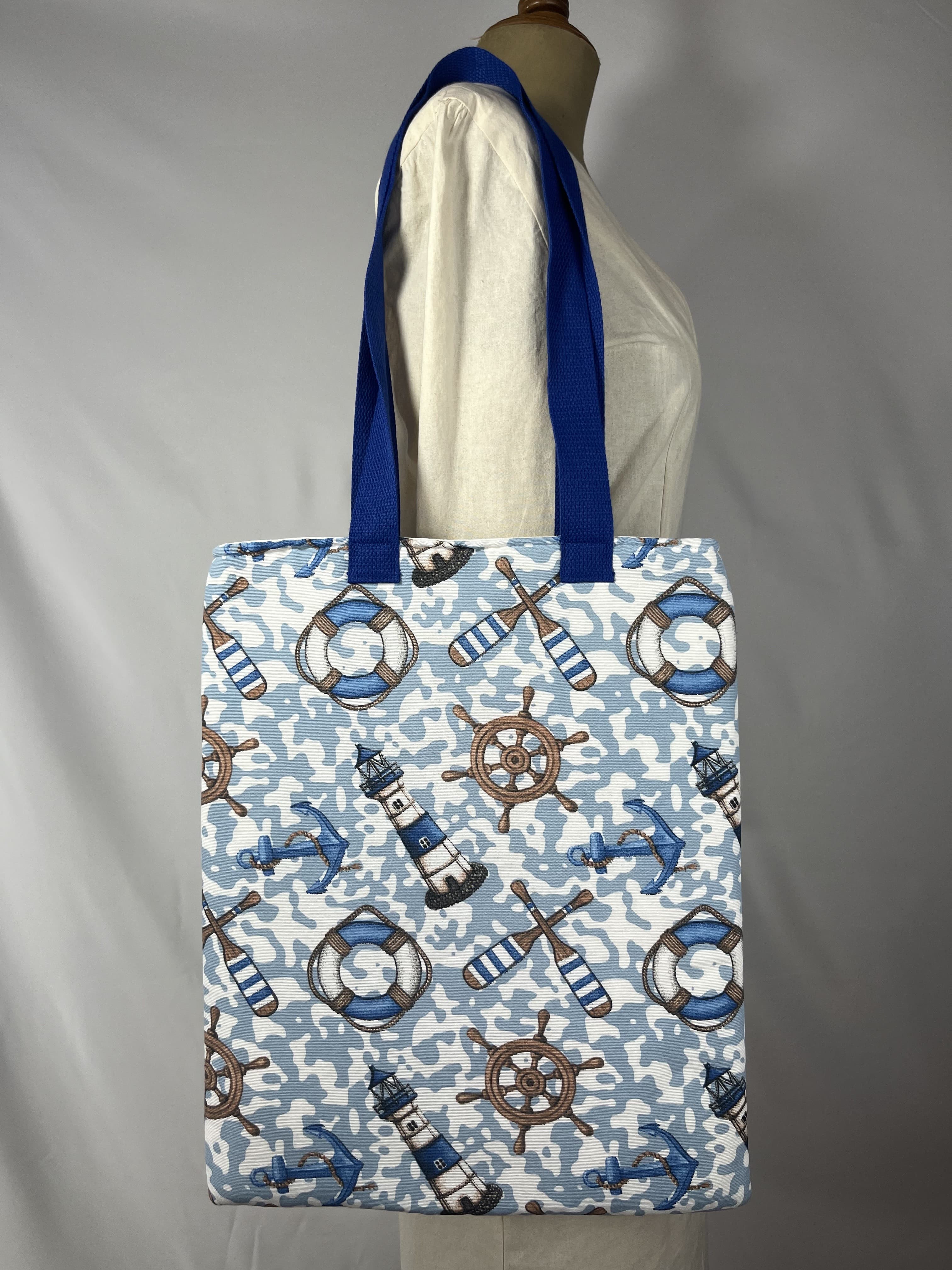 Faro — bolso azul y blanco y marrón artesanal de Lucía Lacunza · vista 2