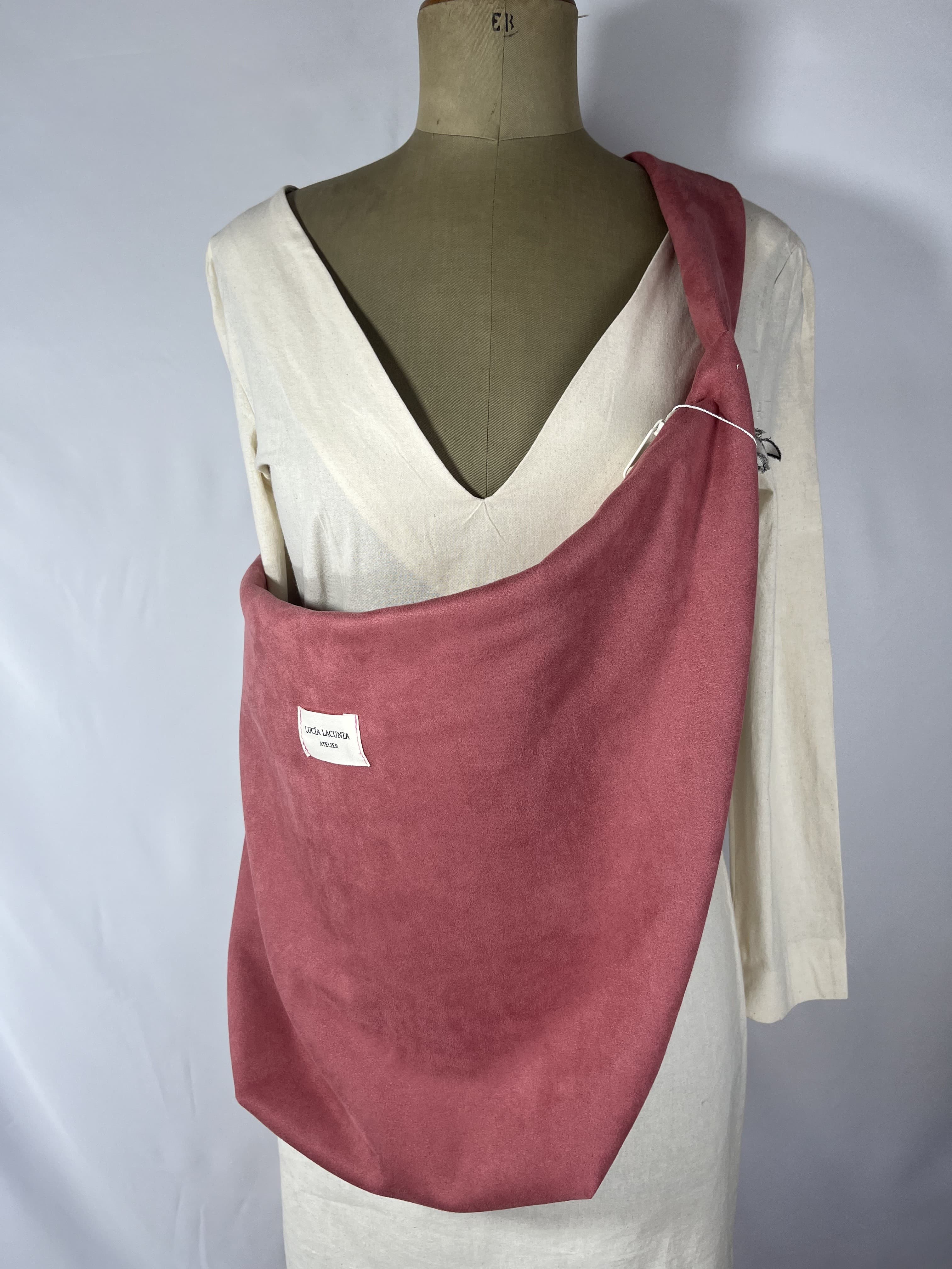 Azalea — bolso rosa artesanal de Lucía Lacunza