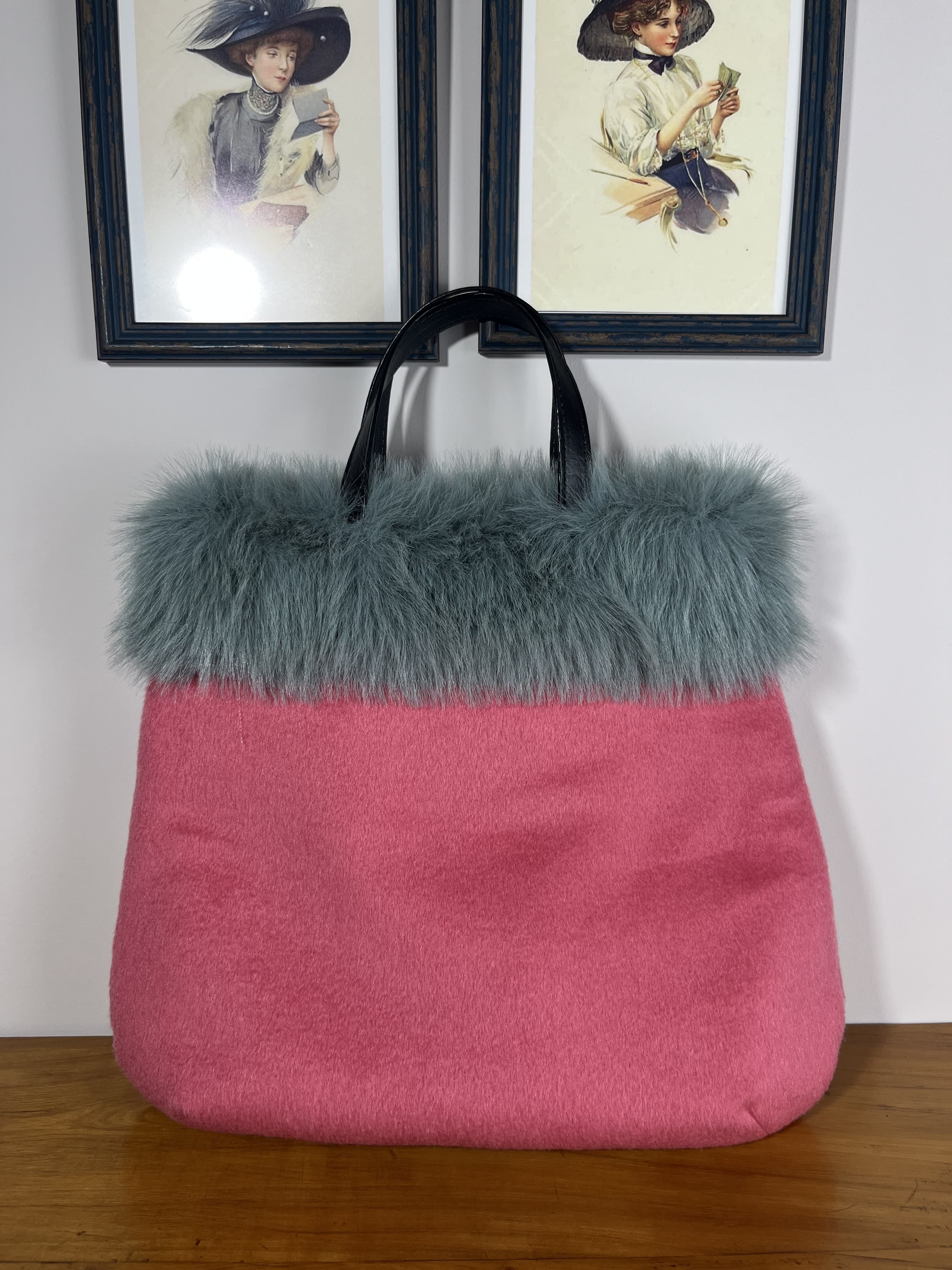Candy Rose — bolso rosa y verde y negro y azul verdoso y beige artesanal de Lucía Lacunza · vista 4