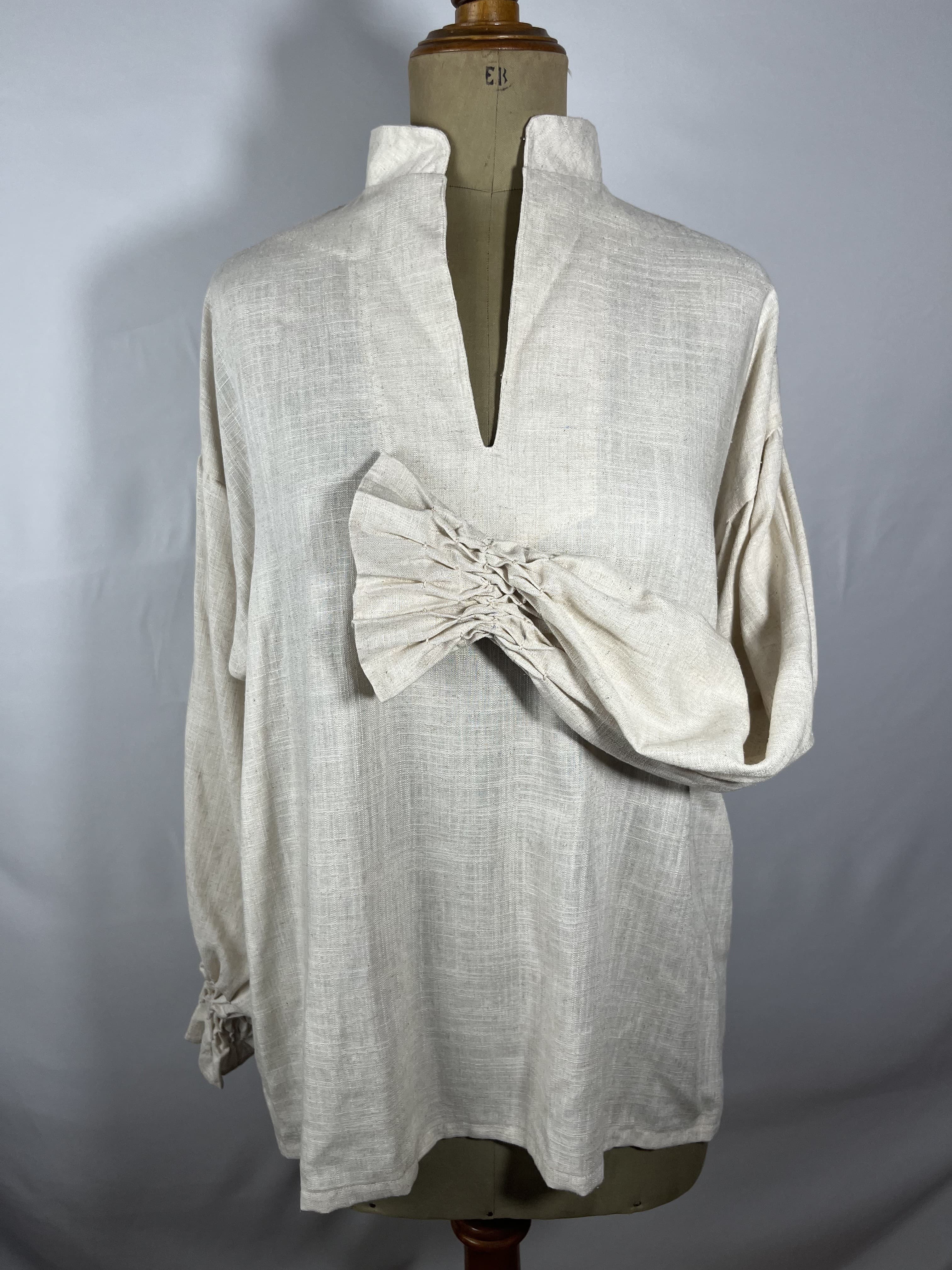 Perla — blusa gris claro artesanal de Lucía Lacunza