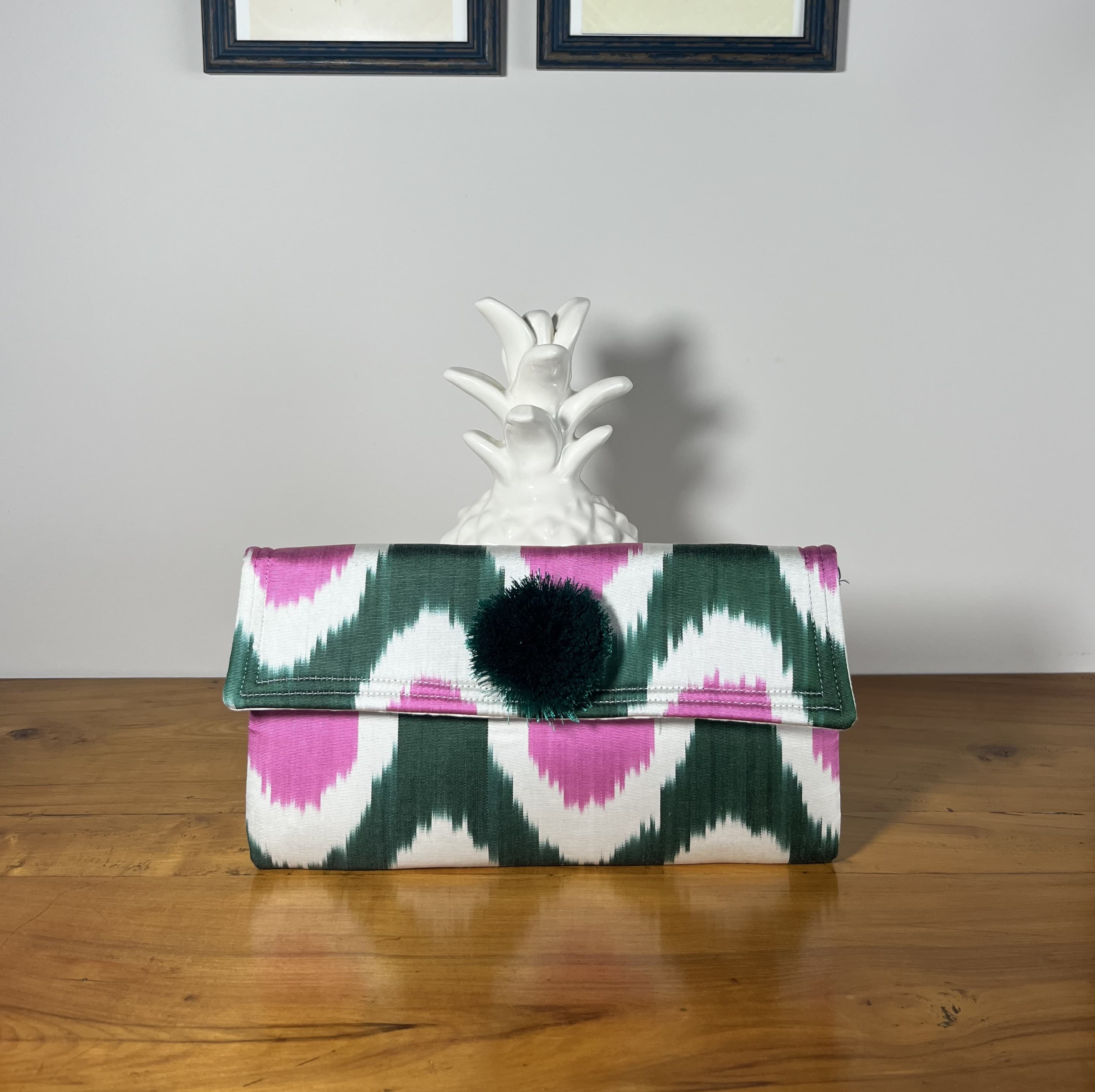 Luna Verde — mules verde y rosa y blanco artesanal de Lucía Lacunza