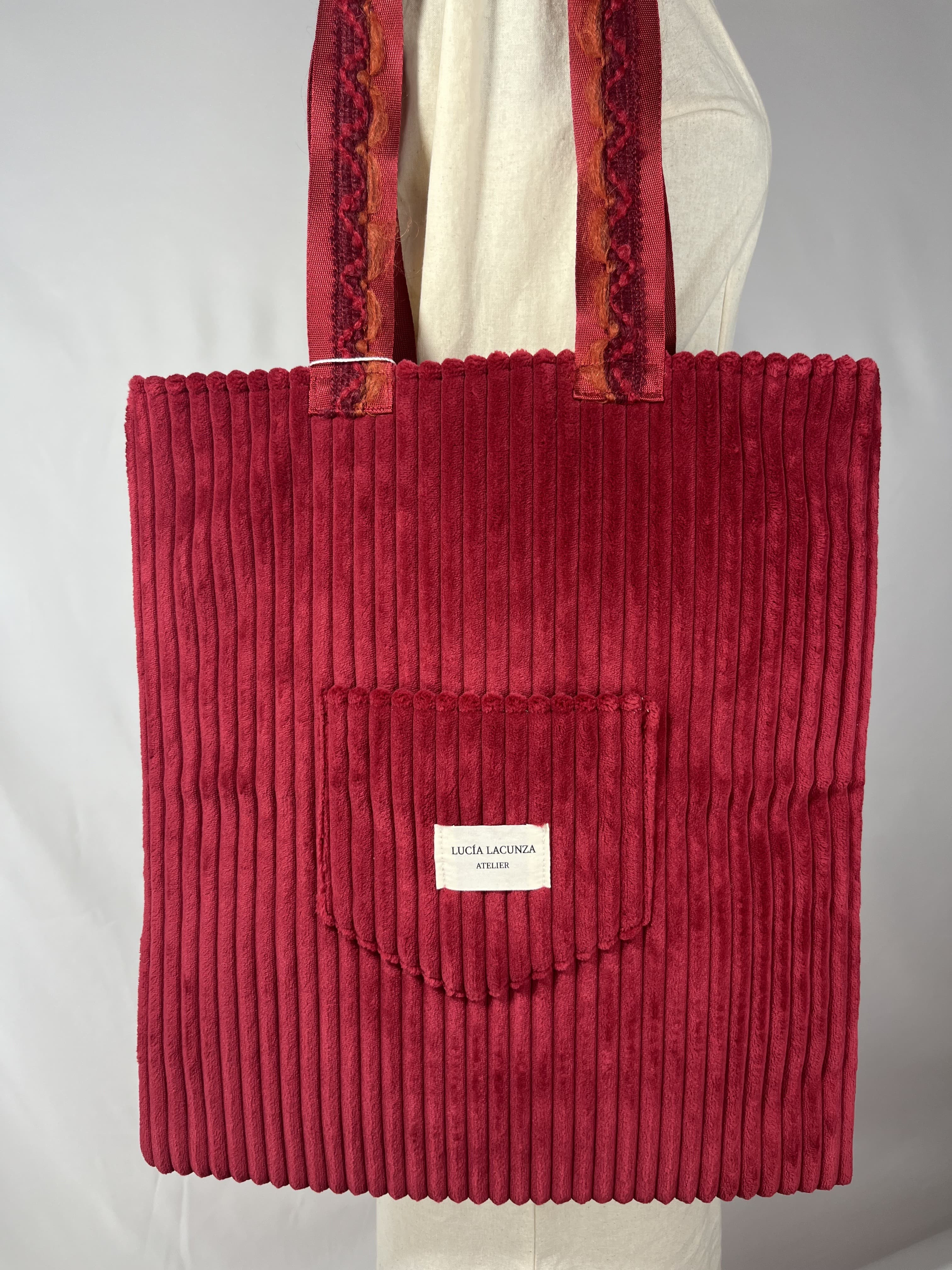 Merlot — bolso granate artesanal de Lucía Lacunza · vista 3