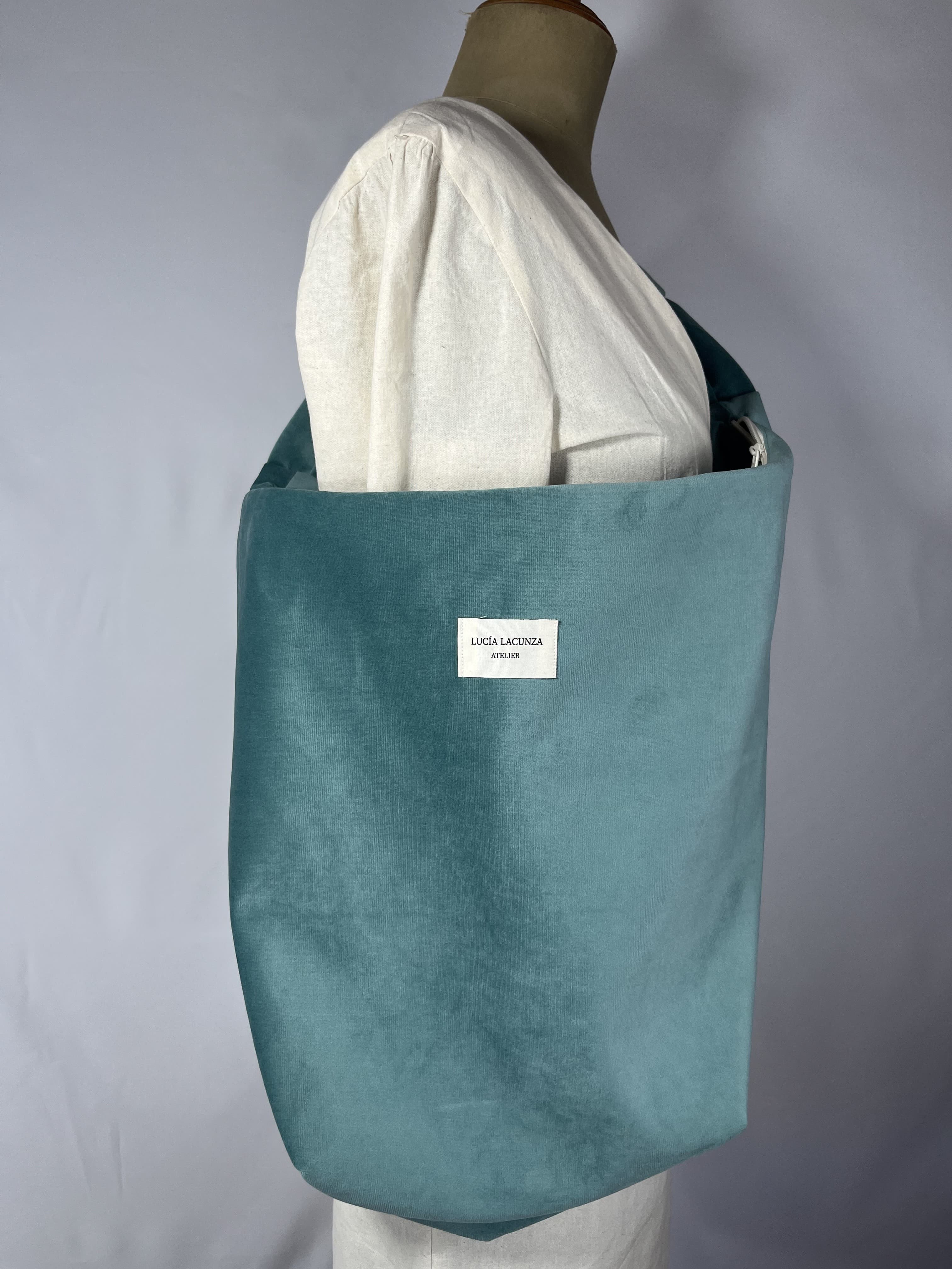 Aloe — bolso turquesa artesanal de Lucía Lacunza