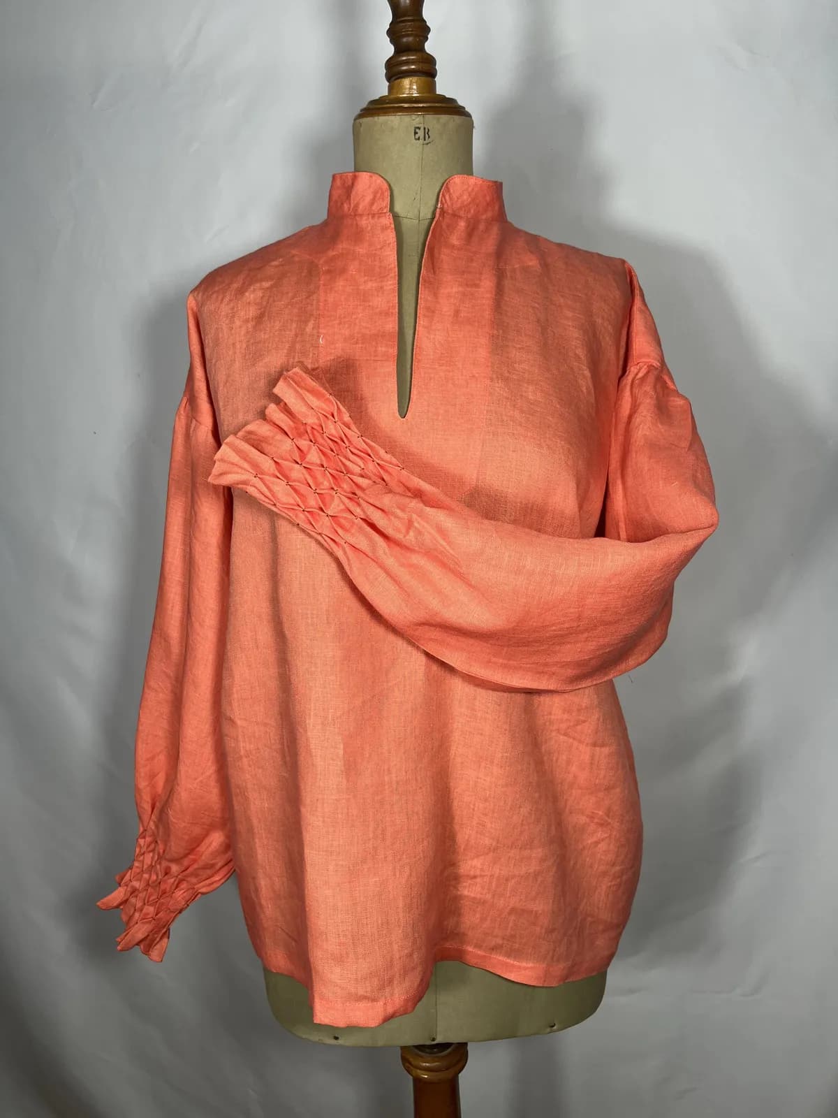 Cayena — blusa naranja artesanal de Lucía Lacunza
